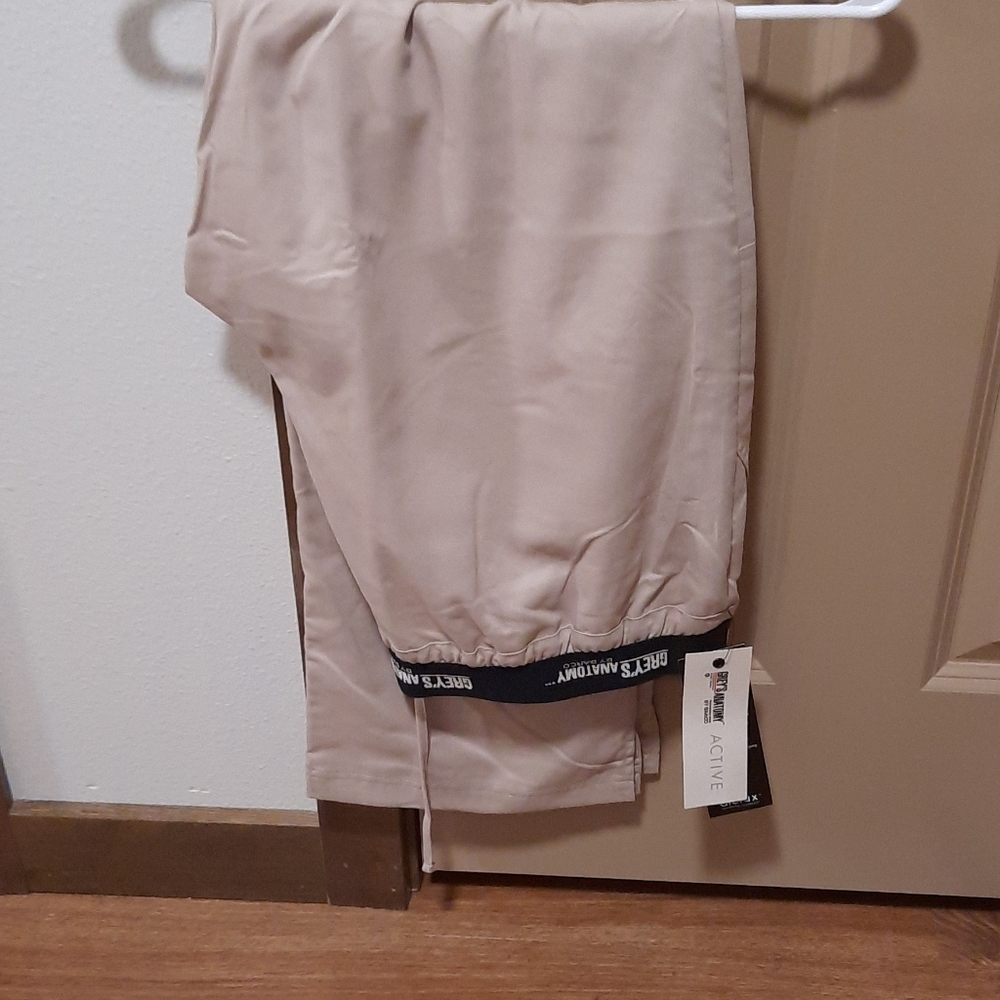 Scrub pants